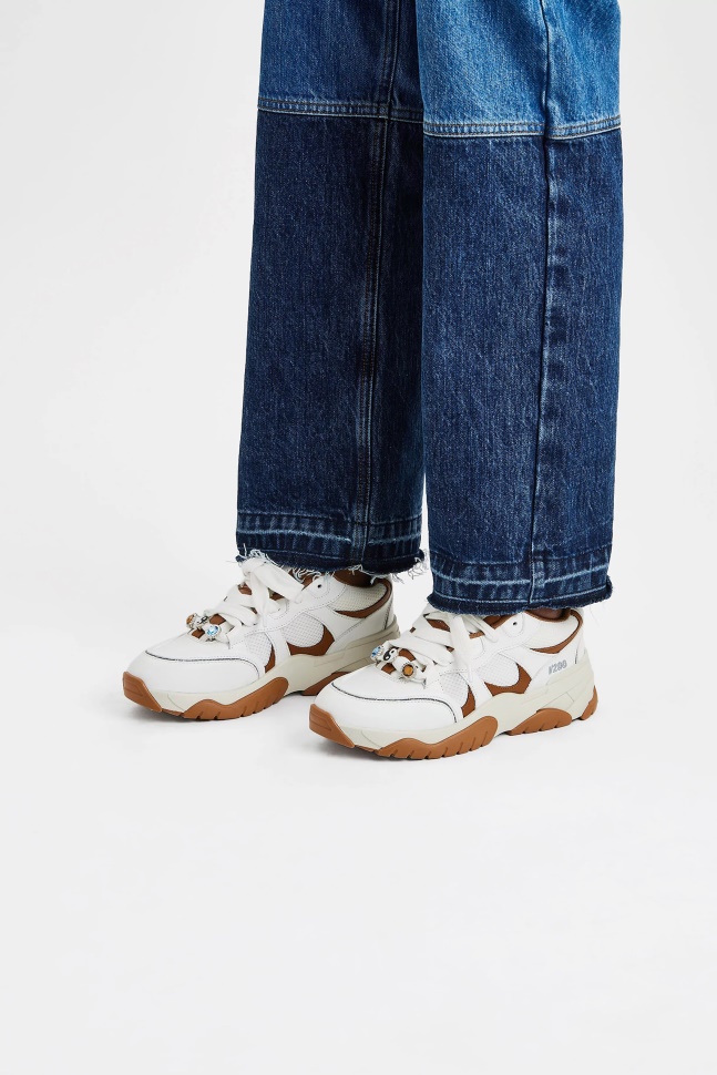 Havkat Lo Hvid Kamel Axel Arigato