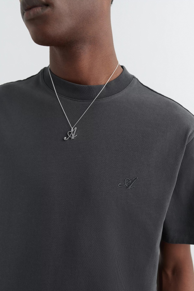 Signatur T-shirt Axel Arigato Falmet Sort