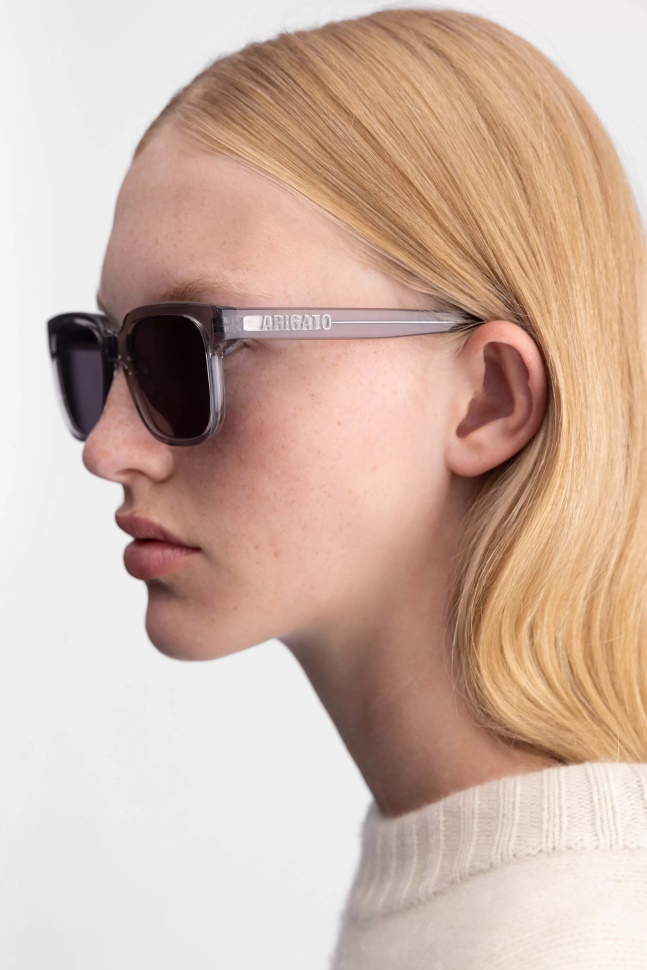 Jet Square Solbriller Lysegrå Axel Arigato