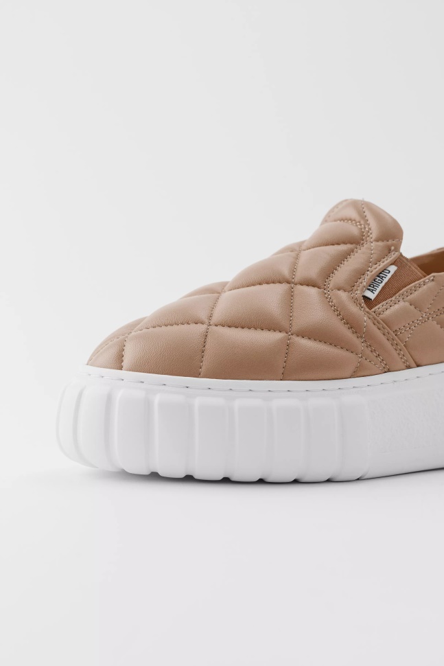 Axel Arigato Beige Haze Slip På