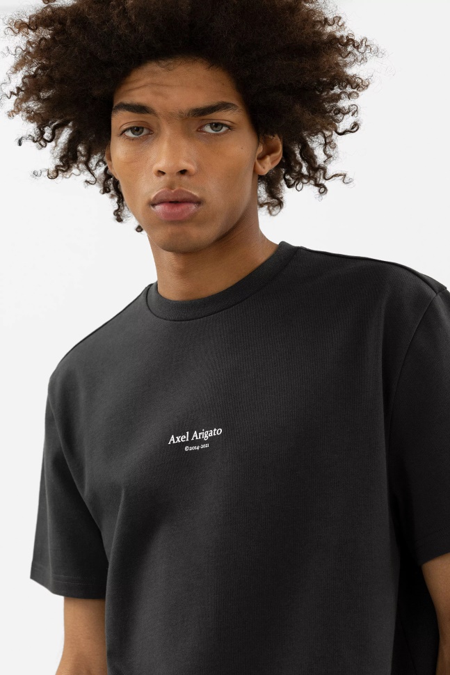 Fokus Logo T-shirt Axel Arigato Falmet Sort