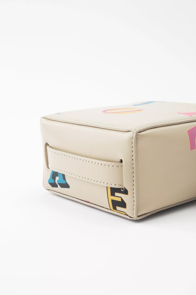 Kubisk Monogram Læderpung Axel Arigato Bleg Beige