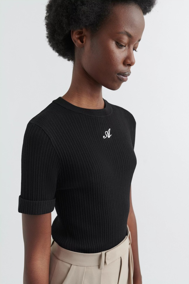 Honor Strik T-shirt Axel Arigato Sort