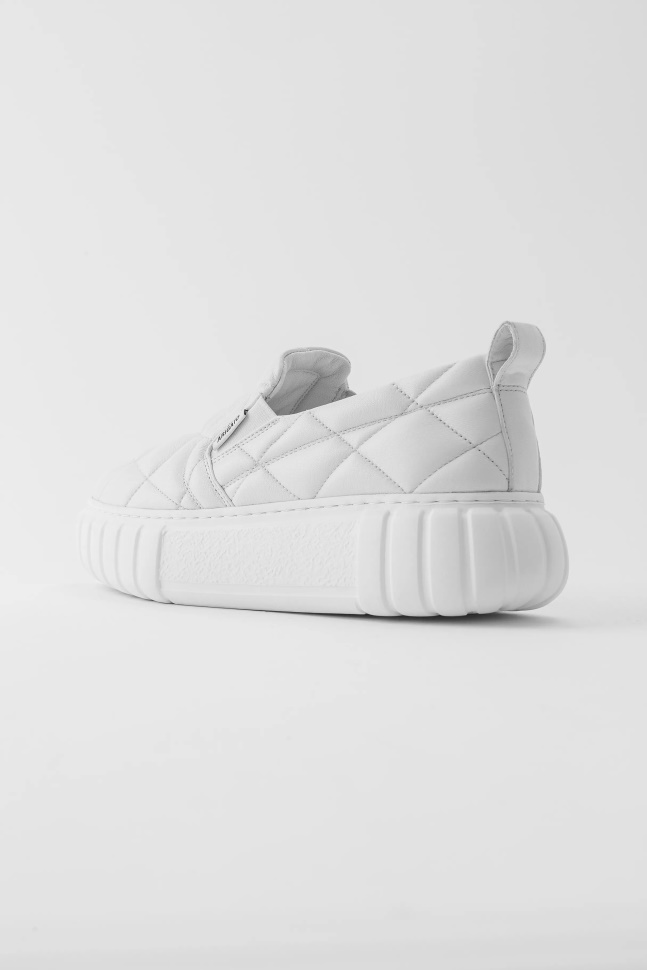 Haze Slip På Hvid Axel Arigato