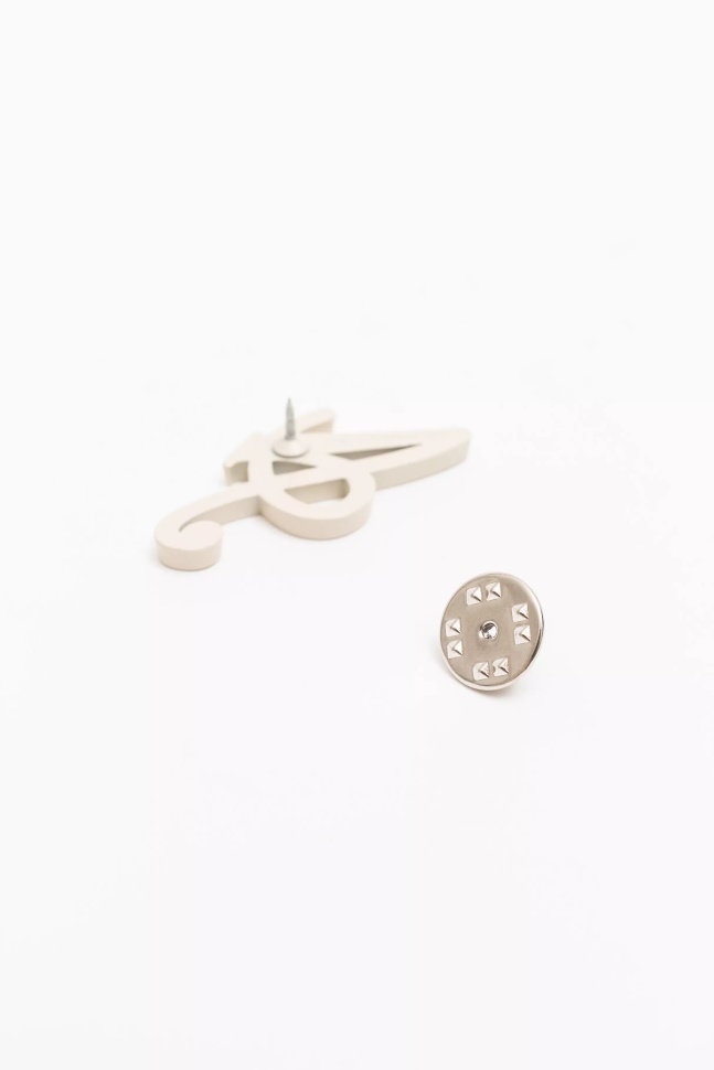 Axel Arigato Lysegul Signaturnål