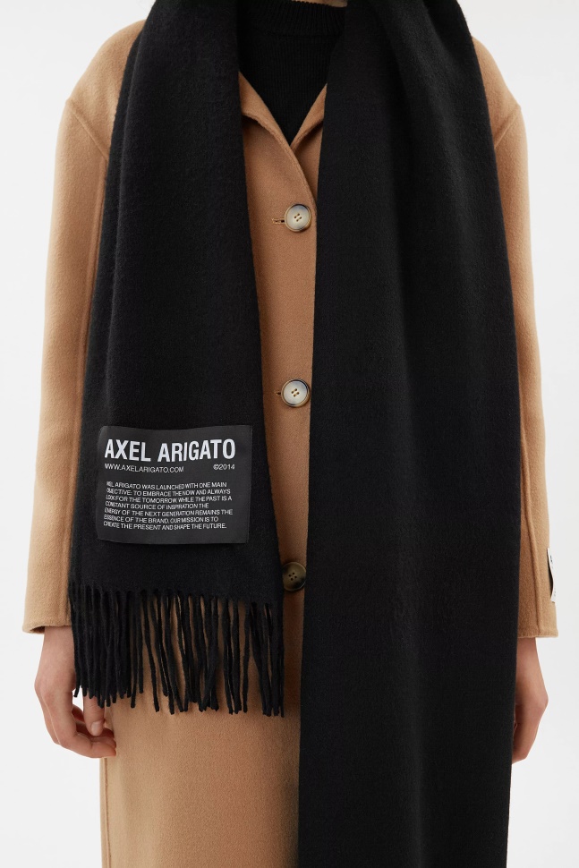 Logo B Bel Tørklæde Sort Axel Arigato